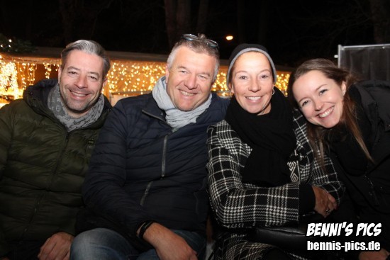 Photo Christkindlmarkt H Ttengaudi Live Musik Landshut